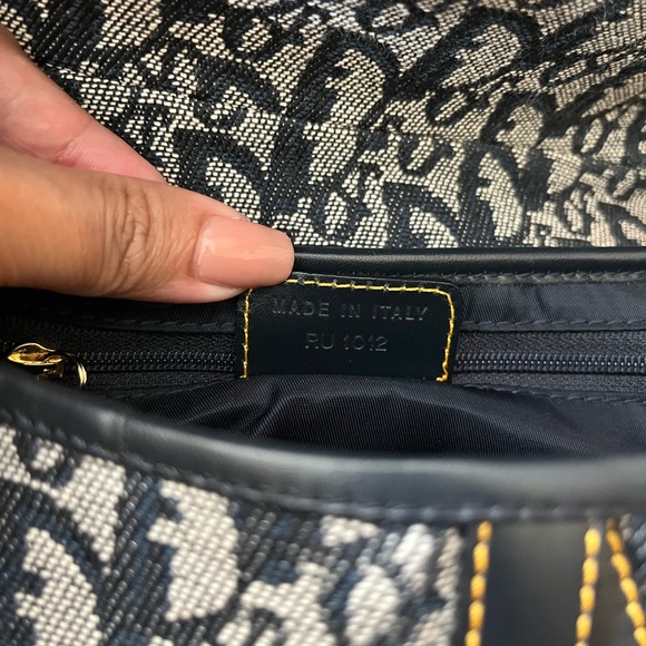 AUTHENTIC CHRISTIAN DIOR SADDLE BAG - Picture 11 of 14